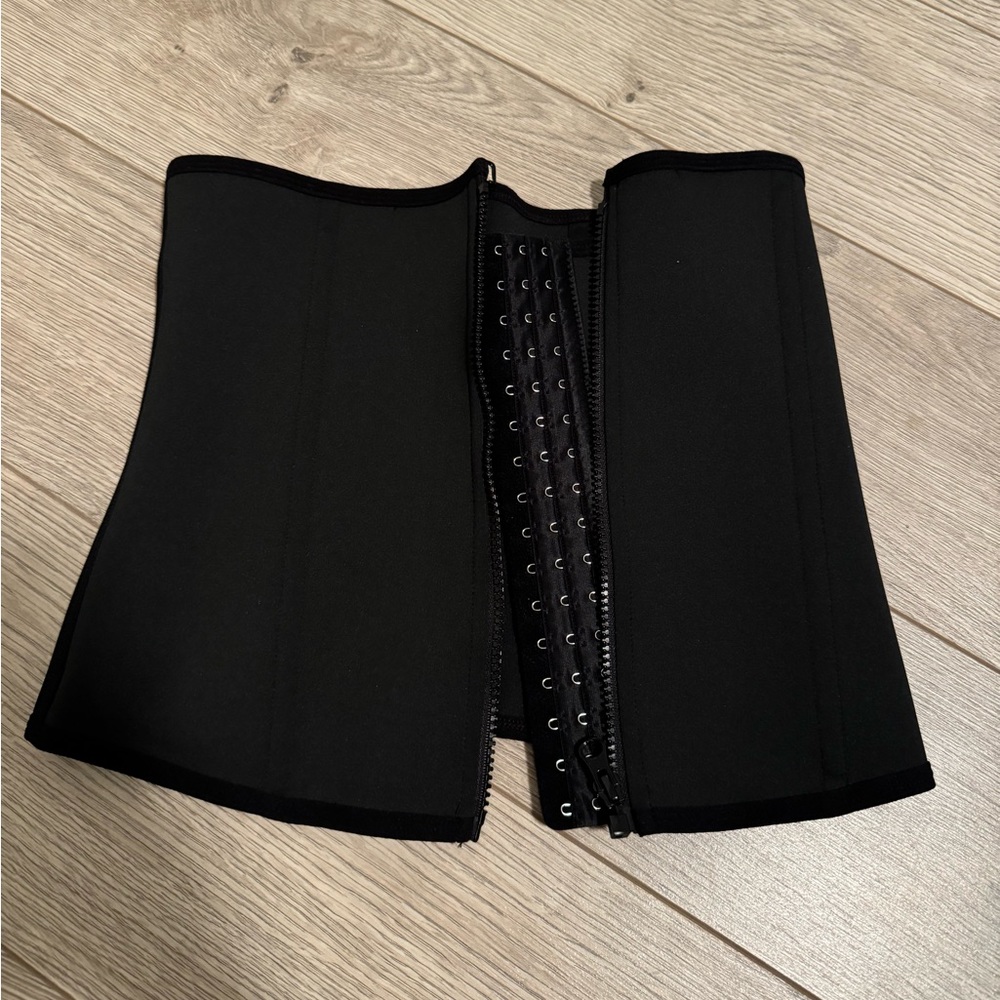 Corset waist trainer